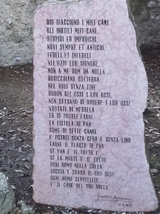 Dannunzio_poesia_cani